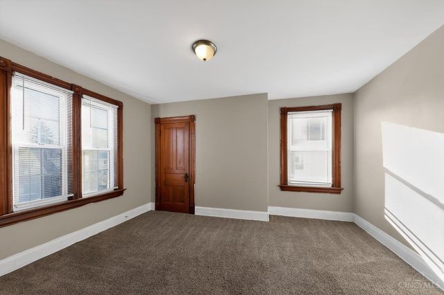 3226 Montana Avenue, Cincinnati, OH 45211