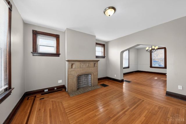 3226 Montana Avenue, Cincinnati, OH 45211