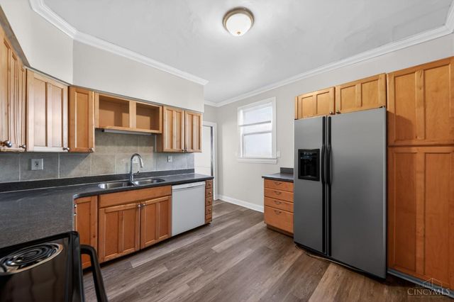 3226 Montana Avenue, Cincinnati, OH 45211