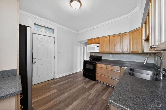 3226 Montana Avenue, Cincinnati, OH 45211