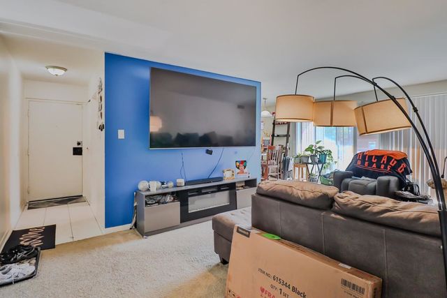 18320 Cherry Creek Drive 2, Homewood, IL 60430