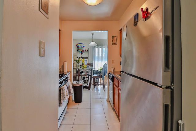 18320 Cherry Creek Drive 2, Homewood, IL 60430