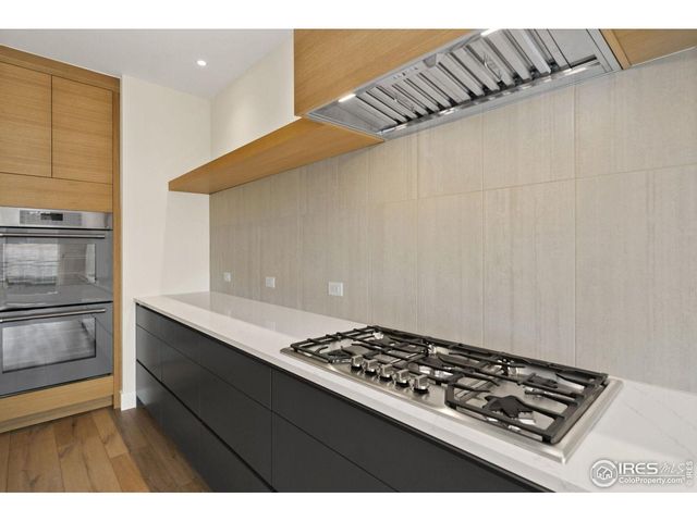 205 E 6th St 200, Loveland, CO 80537