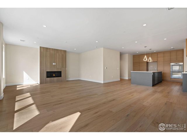 205 E 6th St 200, Loveland, CO 80537