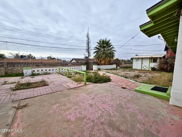 8104 NEWLAND Court, El Paso, TX 79907