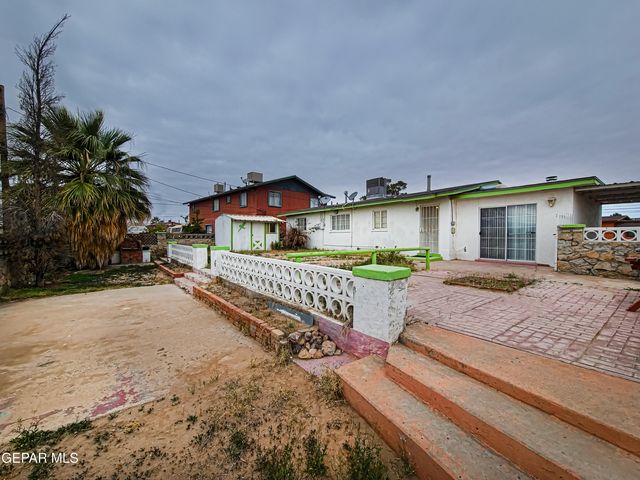 8104 NEWLAND Court, El Paso, TX 79907