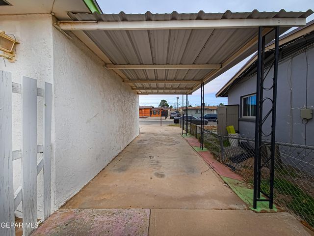 8104 NEWLAND Court, El Paso, TX 79907