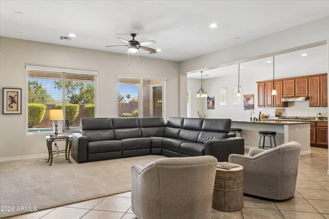 570 W Yellowstone Way, Chandler, AZ 85248