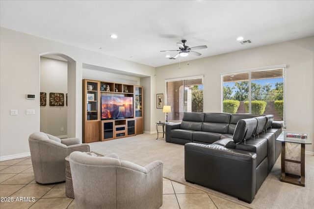 570 W Yellowstone Way, Chandler, AZ 85248