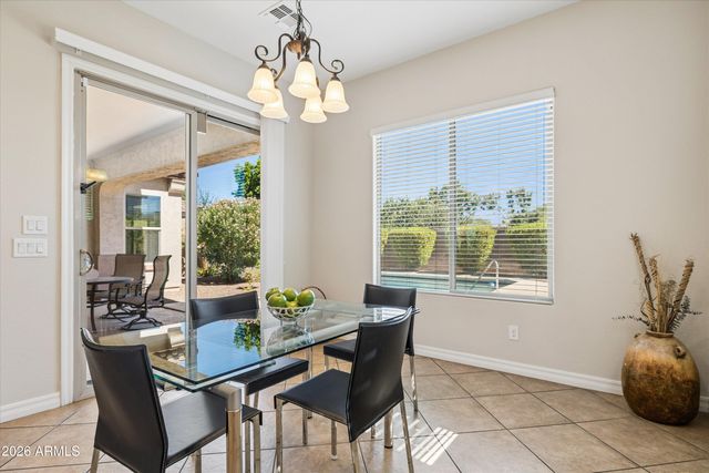 570 W Yellowstone Way, Chandler, AZ 85248