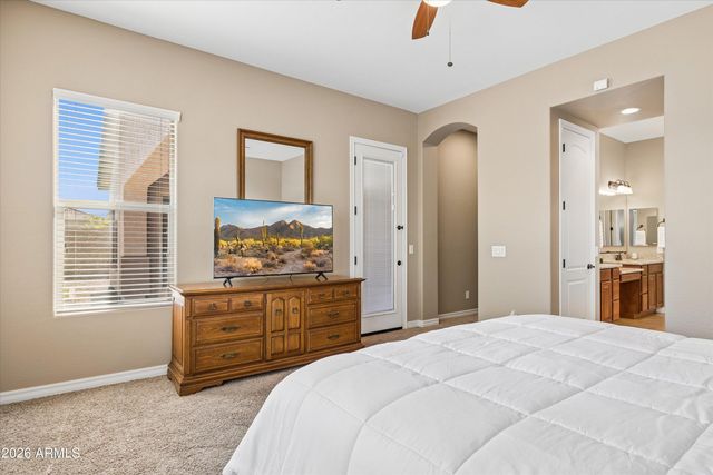 570 W Yellowstone Way, Chandler, AZ 85248
