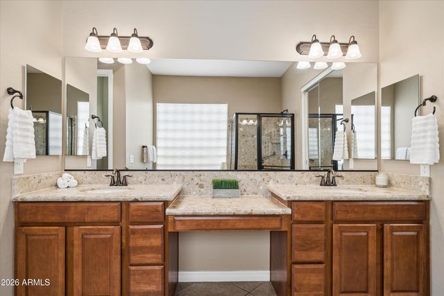 570 W Yellowstone Way, Chandler, AZ 85248