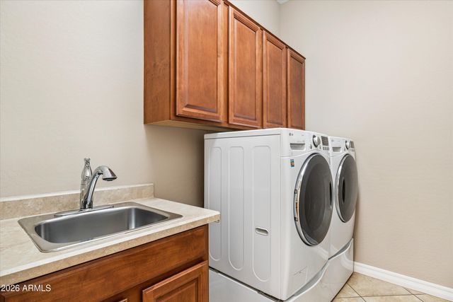 570 W Yellowstone Way, Chandler, AZ 85248