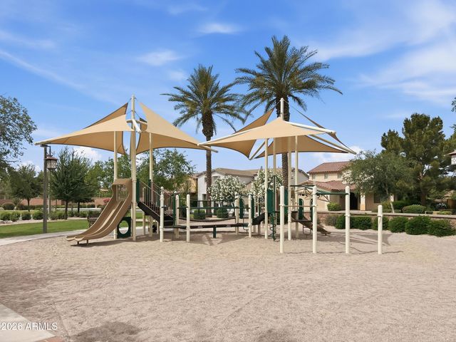 570 W Yellowstone Way, Chandler, AZ 85248
