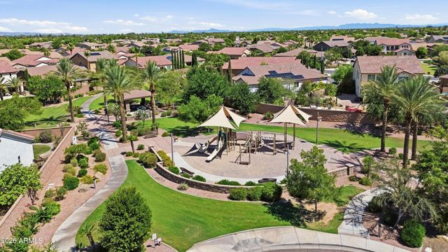 570 W Yellowstone Way, Chandler, AZ 85248