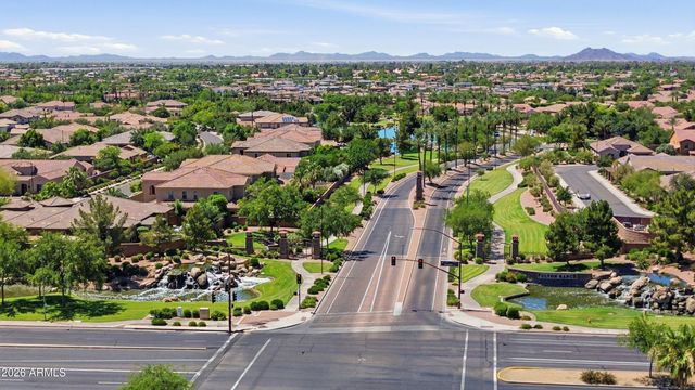 570 W Yellowstone Way, Chandler, AZ 85248
