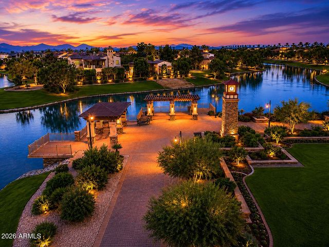570 W Yellowstone Way, Chandler, AZ 85248