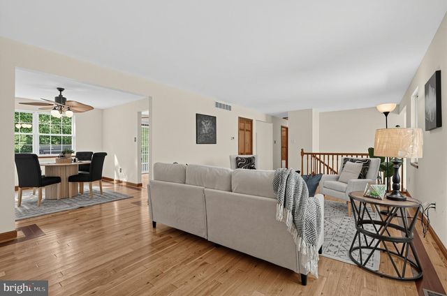7704 VENICE BLVD, Mays Landing, NJ 08330