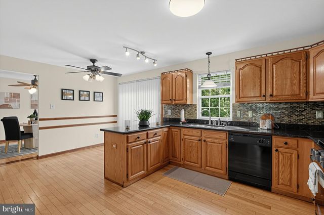 7704 VENICE BLVD, Mays Landing, NJ 08330