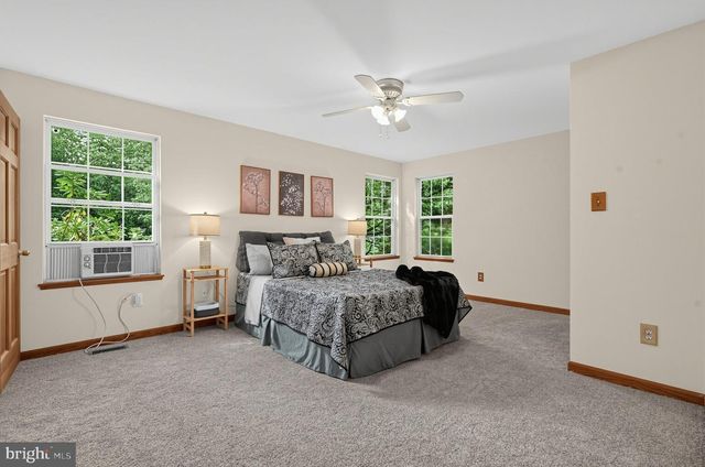 7704 VENICE BLVD, Mays Landing, NJ 08330