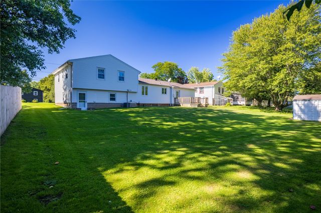 69 Cedarhurst Drive, Henrietta, NY 14586