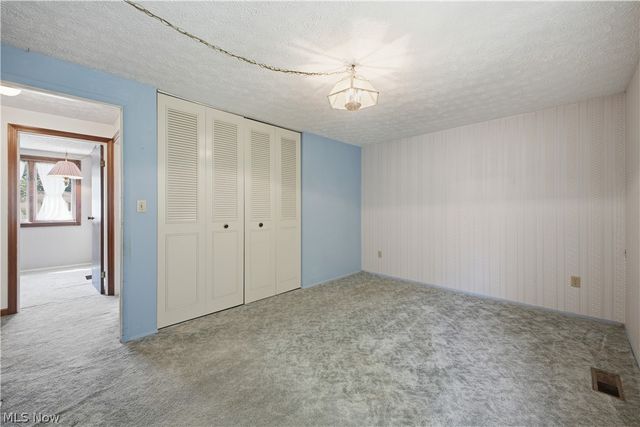 1343 Northfield Drive, Mineral Ridge, OH 44440