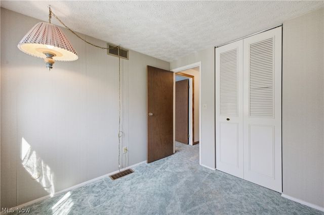 1343 Northfield Drive, Mineral Ridge, OH 44440