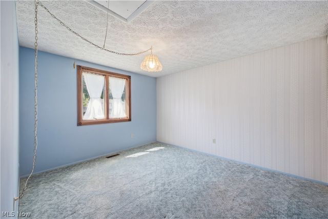 1343 Northfield Drive, Mineral Ridge, OH 44440