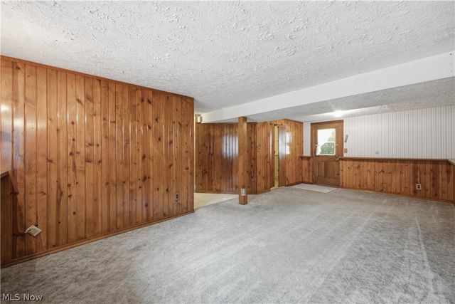 1343 Northfield Drive, Mineral Ridge, OH 44440