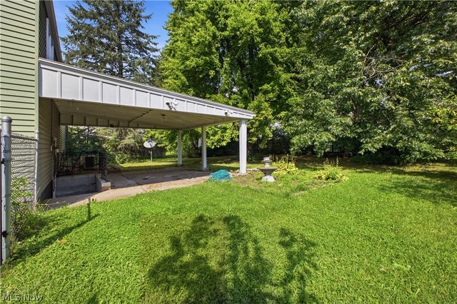 1343 Northfield Drive, Mineral Ridge, OH 44440