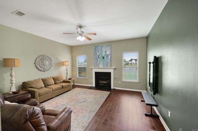 14462 Caribbean Dr, Gonzales, LA 70737