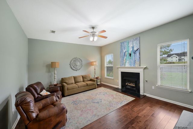 14462 Caribbean Dr, Gonzales, LA 70737