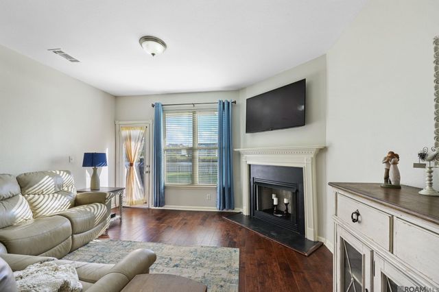 14462 Caribbean Dr, Gonzales, LA 70737