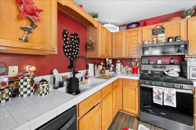 742 Mcauliffe Court, Redlands, CA 92374