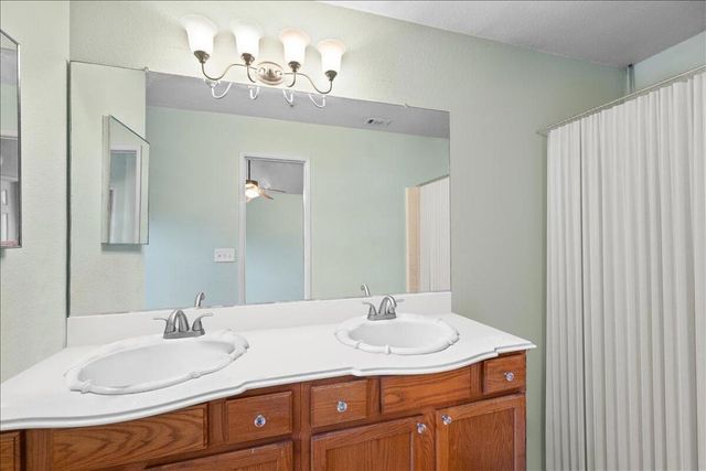 742 Mcauliffe Court, Redlands, CA 92374