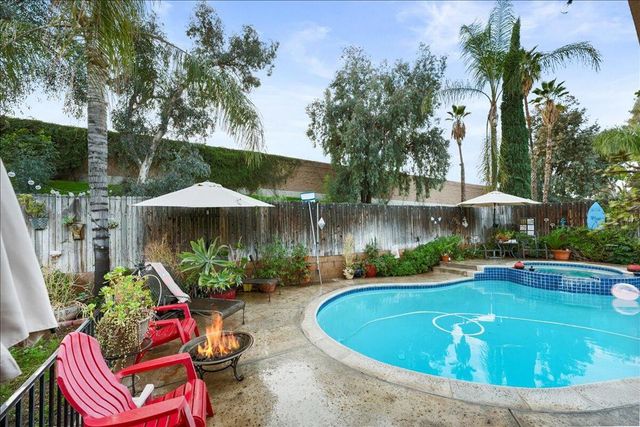 742 Mcauliffe Court, Redlands, CA 92374