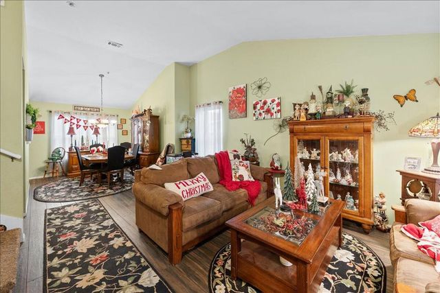 742 Mcauliffe Court, Redlands, CA 92374