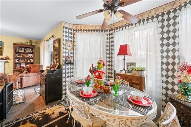 742 Mcauliffe Court, Redlands, CA 92374