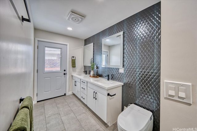 1182 Akuila Place, Kailua, HI 96734