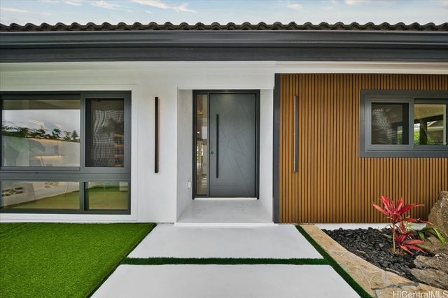 1182 Akuila Place, Kailua, HI 96734