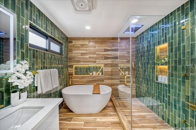 1182 Akuila Place, Kailua, HI 96734