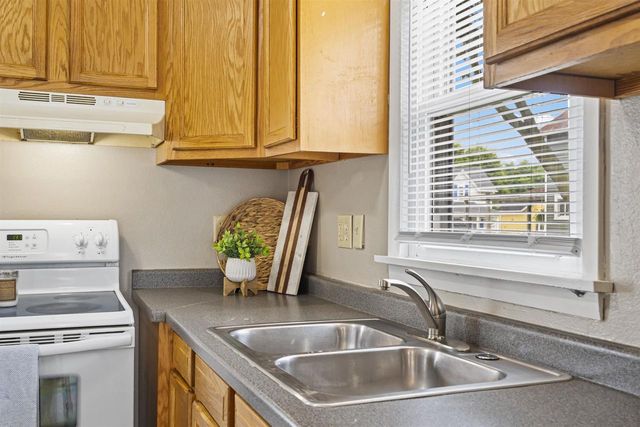 308 VAN STREET, Neenah, WI 54956