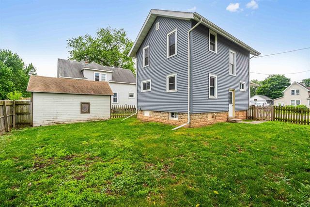 308 VAN STREET, Neenah, WI 54956