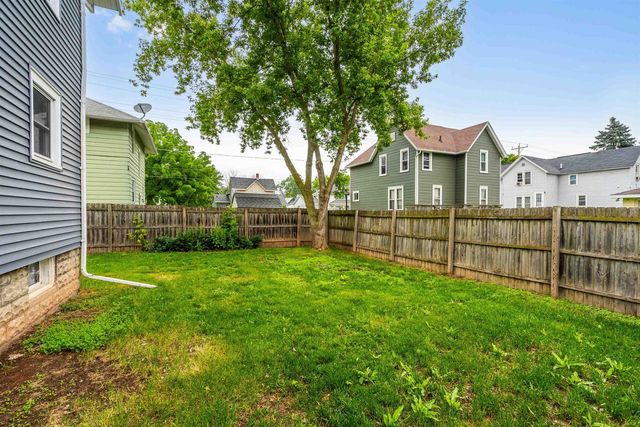 308 VAN STREET, Neenah, WI 54956