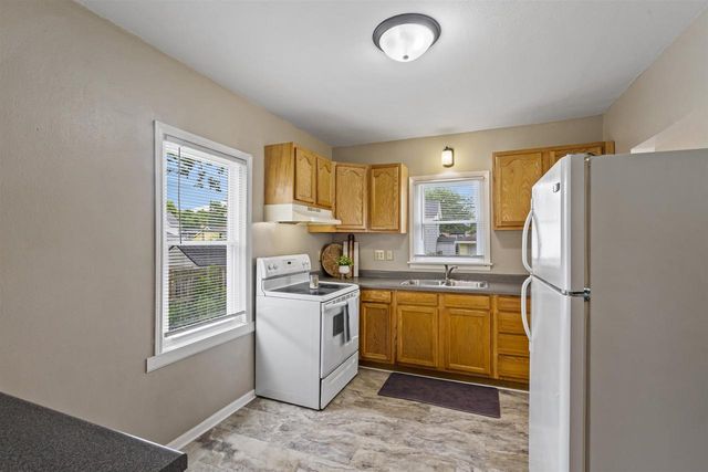 308 VAN STREET, Neenah, WI 54956