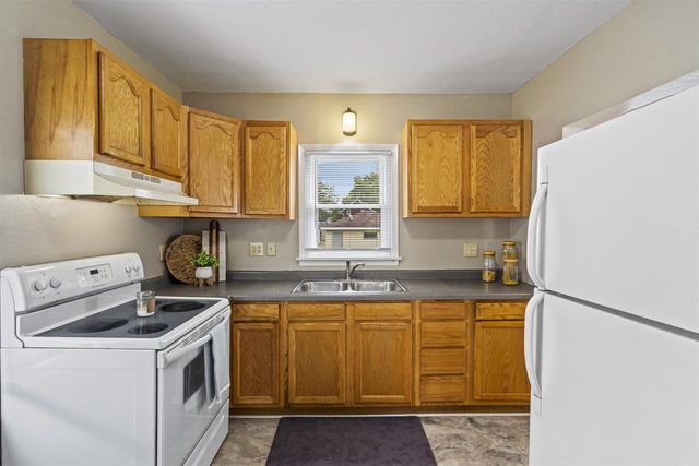 308 VAN STREET, Neenah, WI 54956