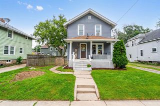 308 VAN STREET, Neenah, WI 54956