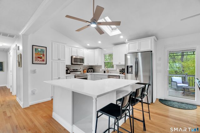 19 Robertson Drive, Hamden, CT 06518