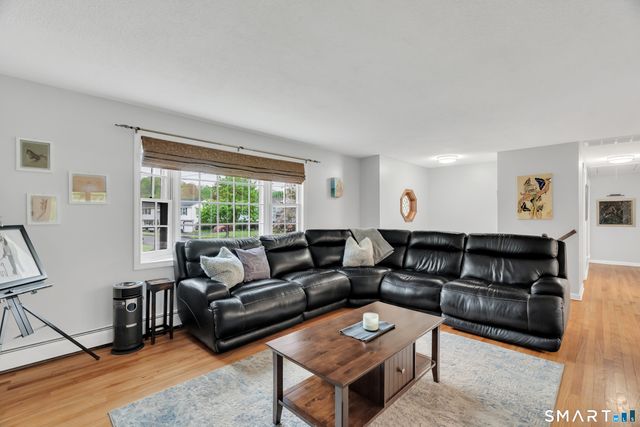 19 Robertson Drive, Hamden, CT 06518