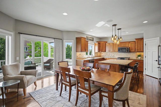 2022 Foggy Mountain Pass, Waunakee, WI 53597